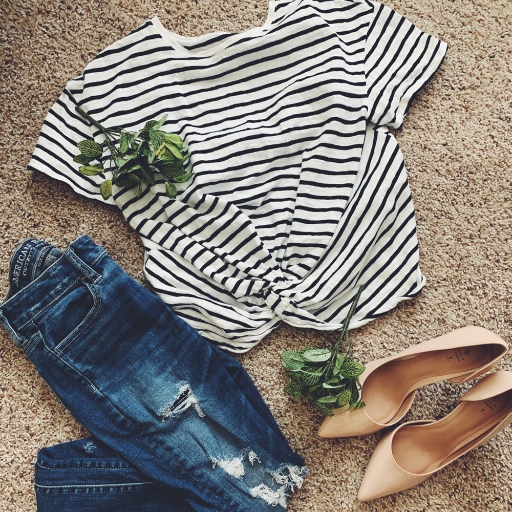 Casual Day Outfit Bundle (Jeans and T-shirt)